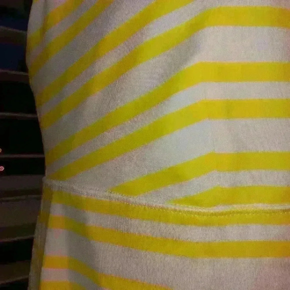 Lou Lou Lemon White Yellow Work Out Top - Picture 3 of 15